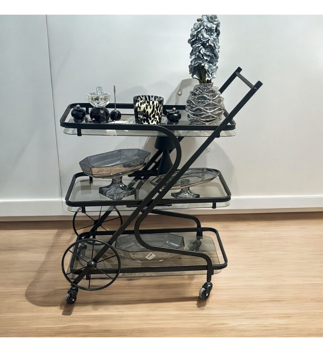 عربيه تقديم زجاج اسود هيكل حديد اسود 68×40×76سم 