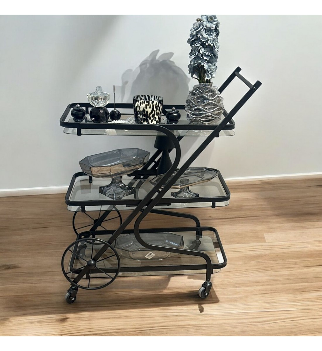 عربيه تقديم زجاج اسود هيكل حديد اسود 68×40×76سم 