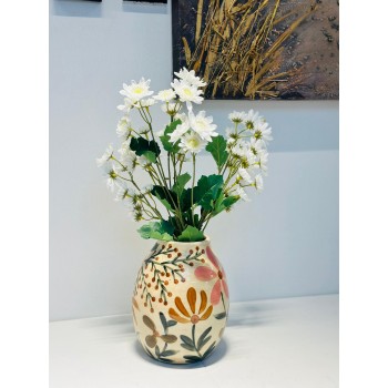 فازة ديكور بتصميم فني راقٍ تضيف لمسة من الأناقة والجمال لأي زاوية في منزلك.22×9×9سم 