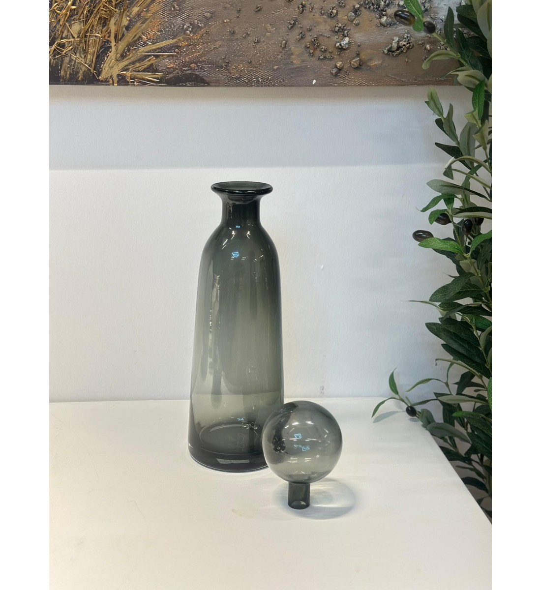 فازةاو قارورة  ديكور بتصميم فني راقٍ تضيف لمسة من الأناقة والجمال لأي زاوية في منزلك 42×8×8سم 