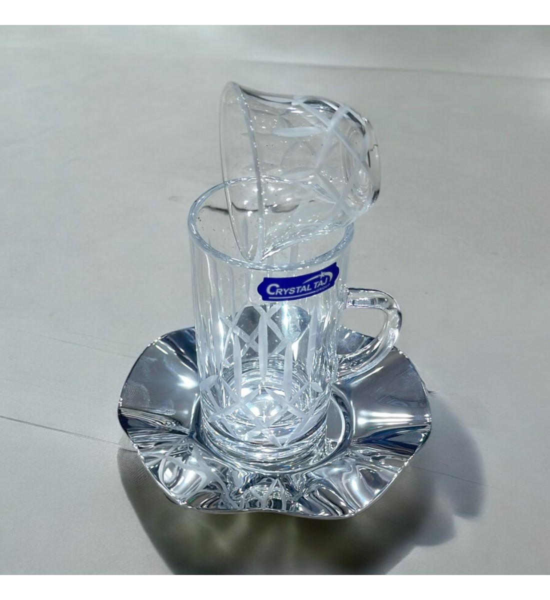 طقم كاسات وفناجين مع الصحن 18قطعه