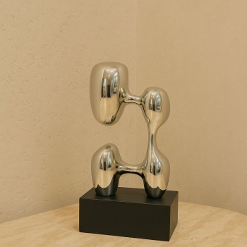 تحفة ديكور  فضي تصميم انيق وجذاب 45×20×11سم 