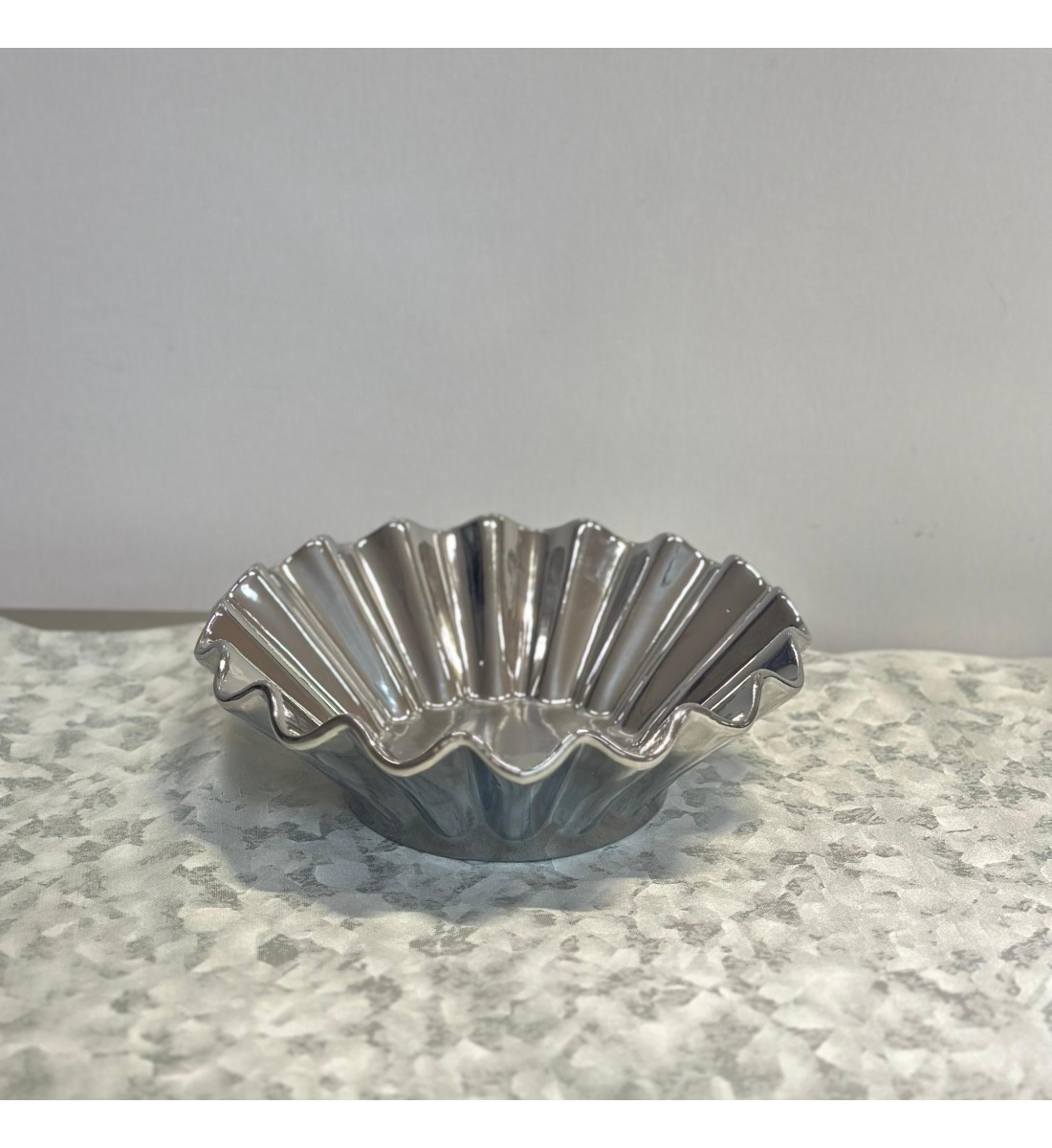 صحن تقديم سيراميك فاخر بتصميم عصري 24×24×8سم 