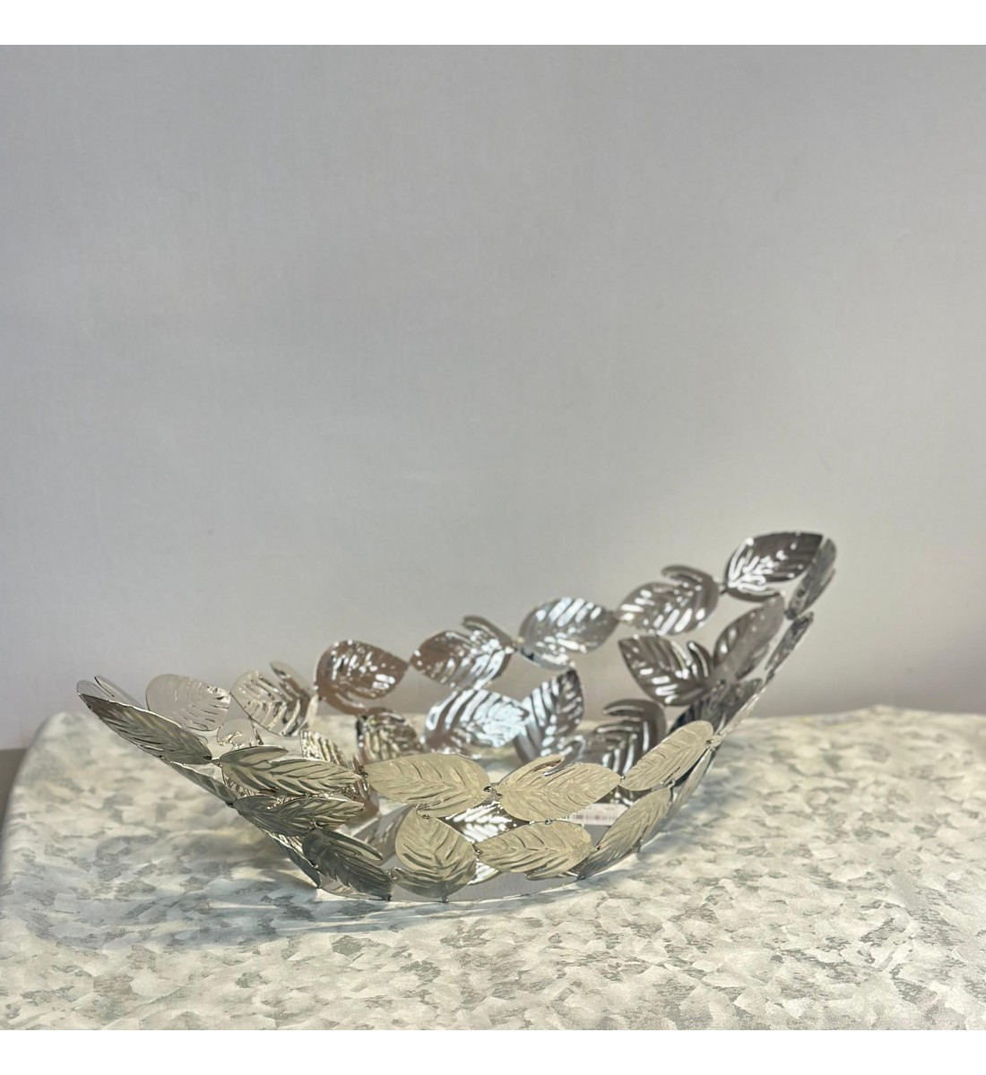 صحن تقديم استيل فاخر بتصميم عصري 47×22×14سم صحن تقديم استيل فاخر بتصميم عصري 47×22×14سم