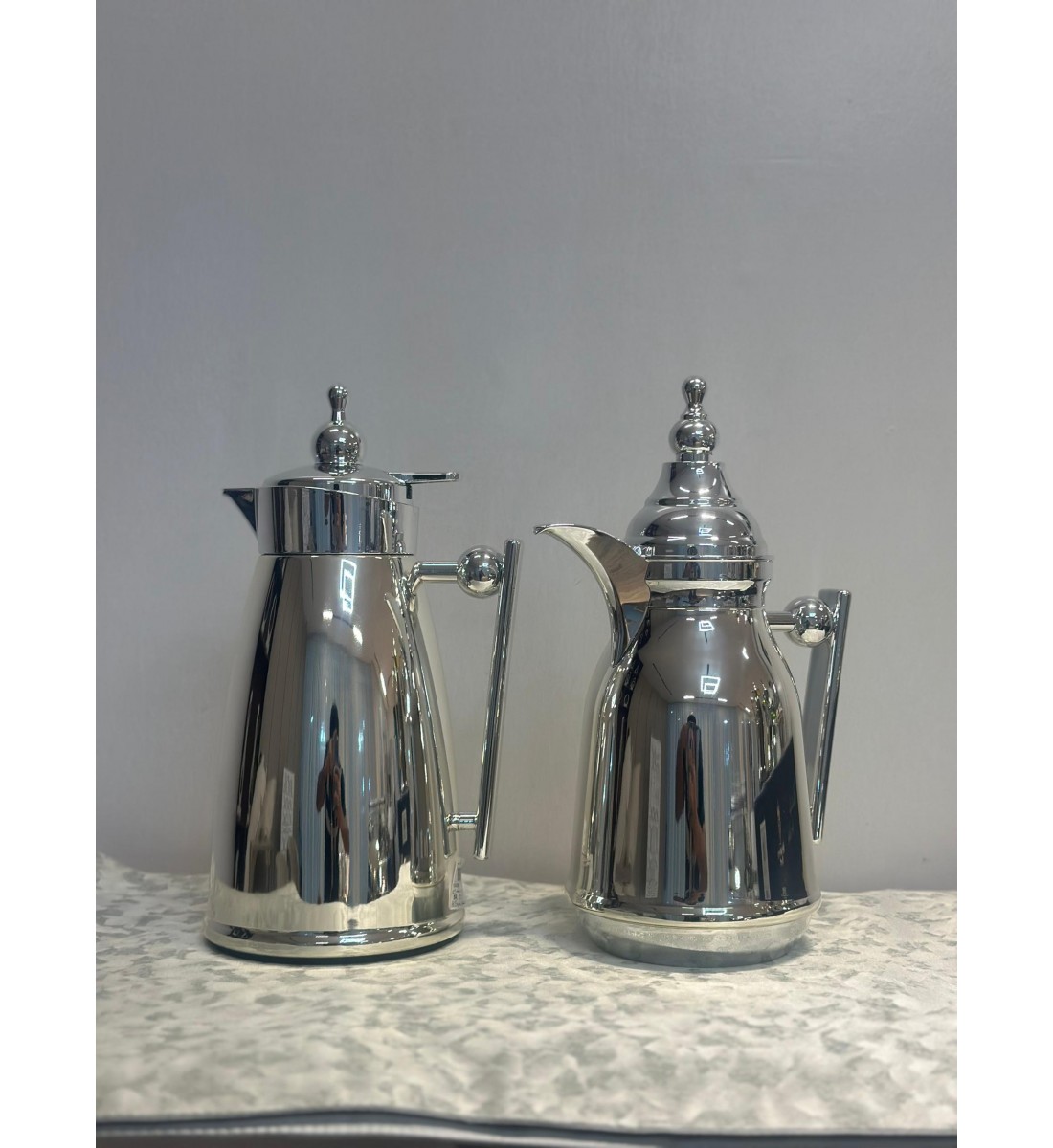 طقم ترمس بتصميم عصري فاخر 2قطع طقم ترمس بتصميم عصري فاخر 2قطع