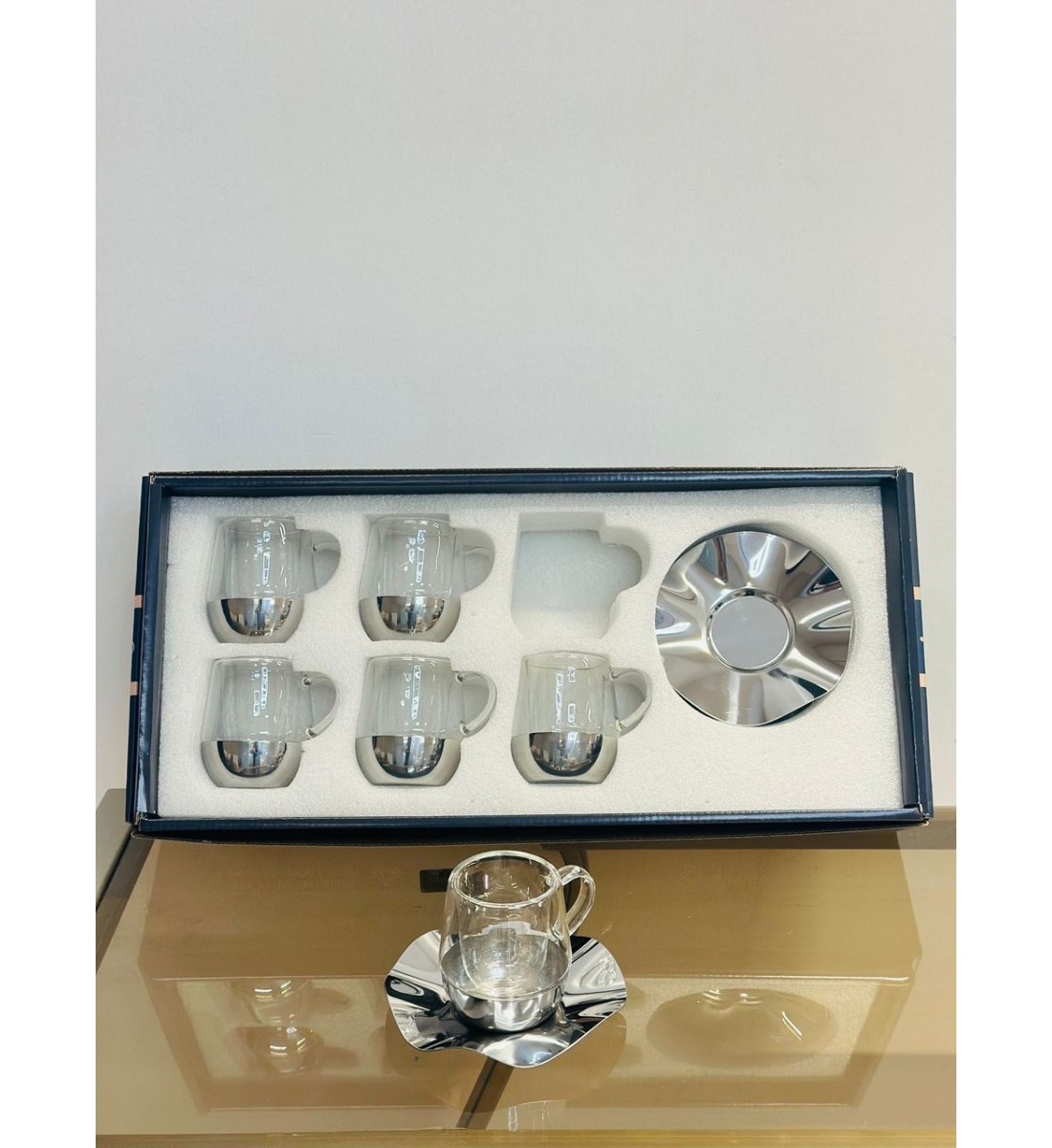 طقم كاسات مع الصحن 12قطعه