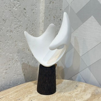 A decorative masterpiece with a stylish, modern design, combining a brown cylindrical base with a rough texture, 42 x 20 x 12 cm