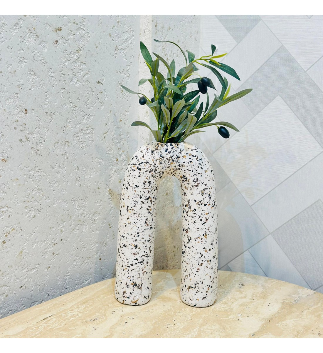 مزهرية سيراميك انيقة 30×16×5سم