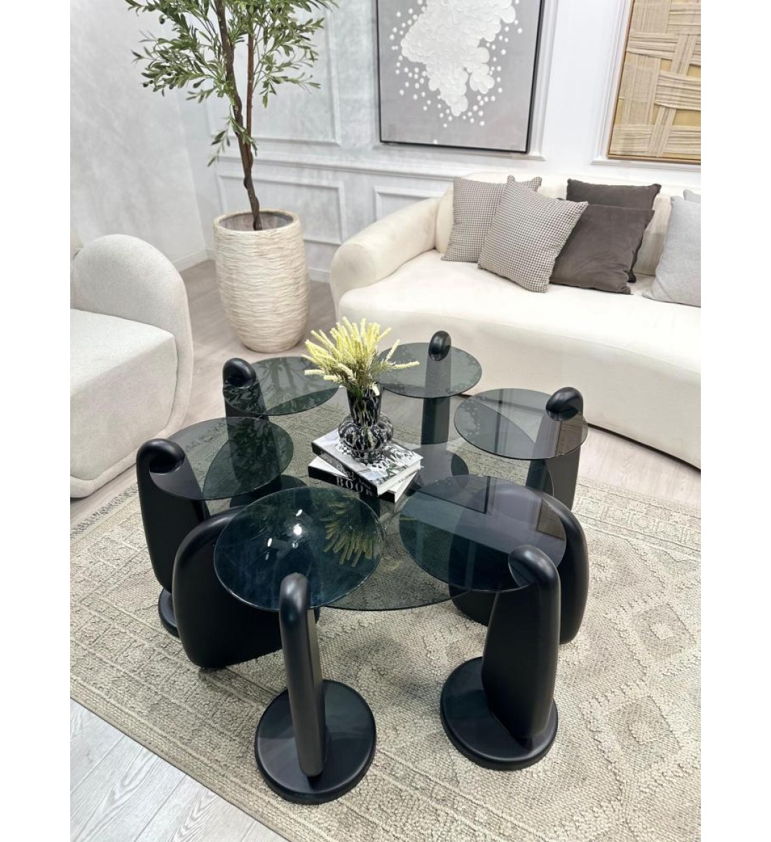 طقم طاولات 7قطع بسطح زجاج وقاعده خشب طقم طاولات 7قطع بسطح زجاج وقاعده خشب