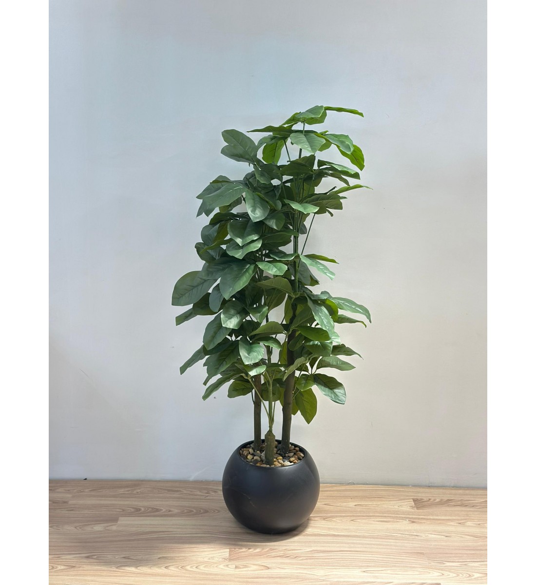 نبتة زينة صناعية بلمسة طبيعية بمركن اسود 145سم 