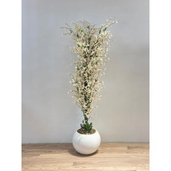 شجرة  بمركن ابيض صناعية طويلة مزهرة بأزهار صغيرة باللون الأبيض المائل إلى الكريمي 155سم 