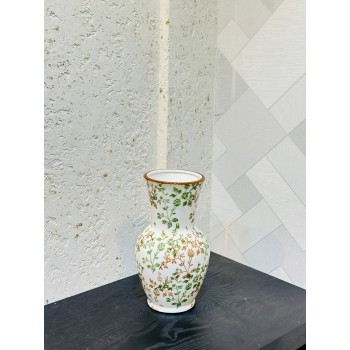 فازة سيراميك أنيقة مزخرفة بنقوش نباتية باللونين الأخضر والبني25×10×10سم 