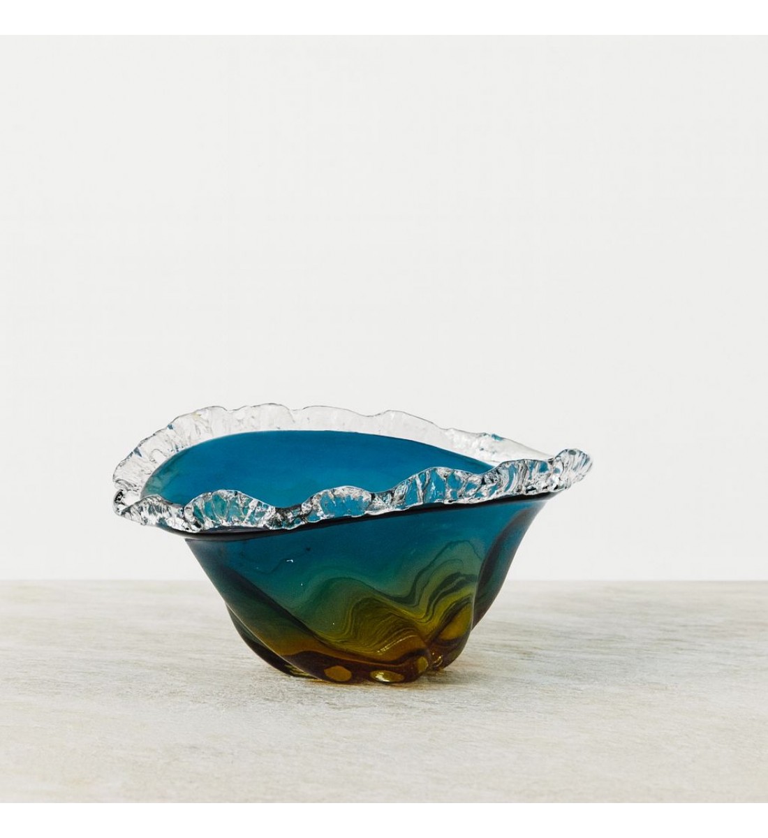 صحن تقديم زجاج مودرن بتصميم كلاسيك26×33×16سم صحن تقديم زجاج مودرن بتصميم كلاسيك26×33×16سم