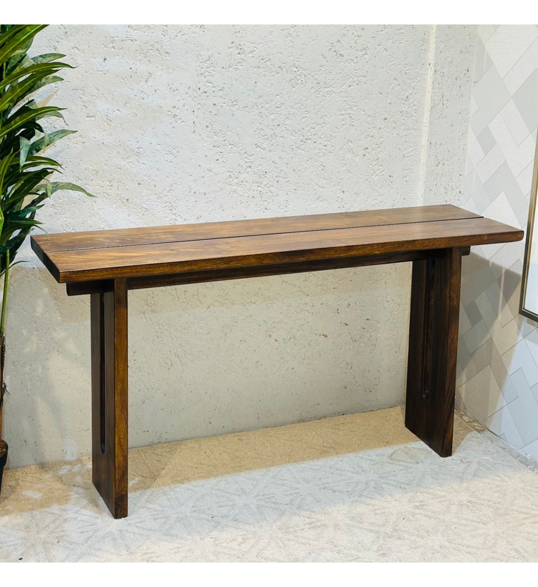 طاولة كونسول خشبية أنيقة بتصميم بسيط وعملي140×40×75سم 