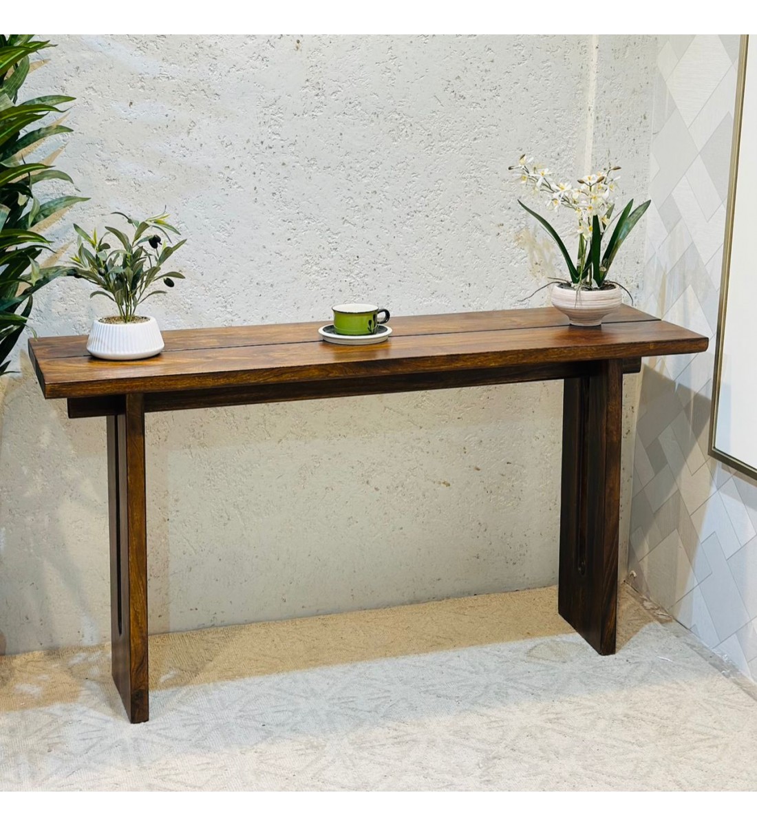 طاولة كونسول خشبية أنيقة بتصميم بسيط وعملي140×40×75سم 