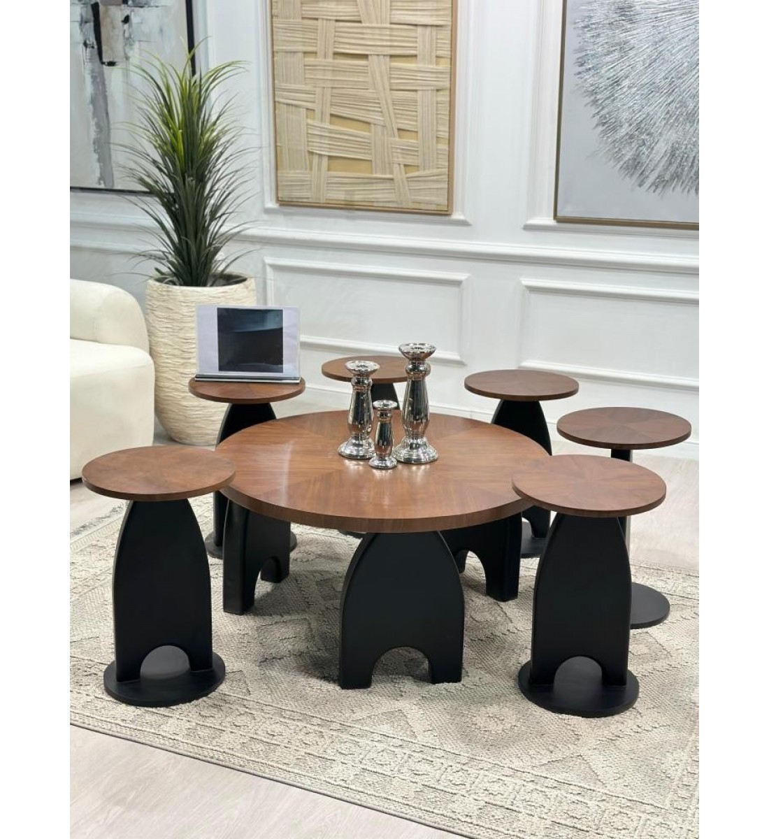طقم طاولات 7قطع سطح قشرة الجوز قاعده خشب لون اسود