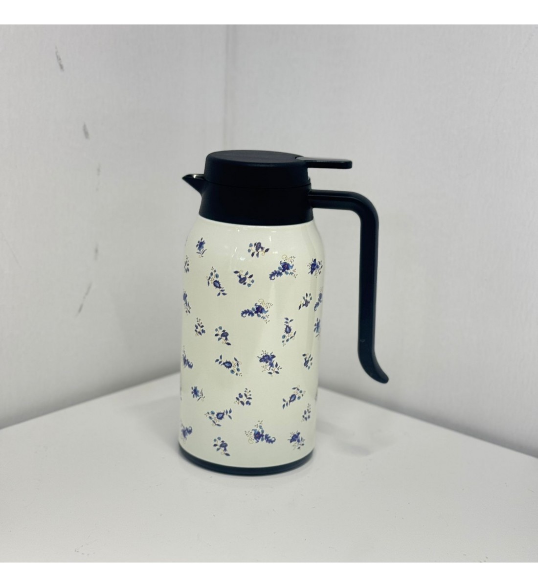 ترمس أنيق وجذاب اتستيل  1100مل 