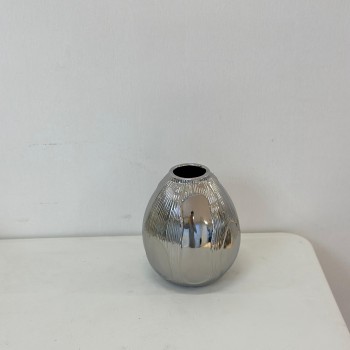 فازه  أنيقة لفازة سيراميك\ بتصميم انسيابي عصري 18×6×6سم 