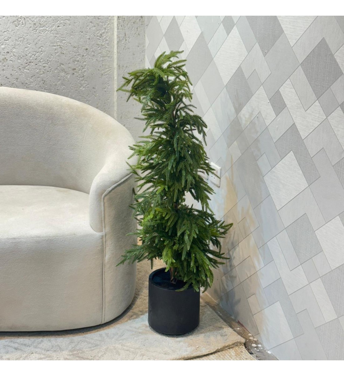 شجر صنوبر  زينة صناعي مع مركن 1.15سم