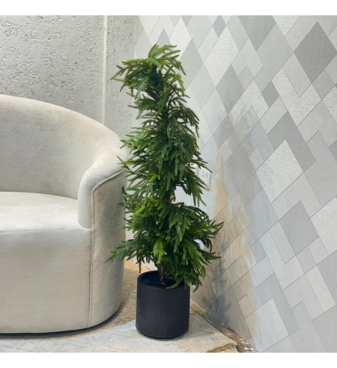 شجر صنوبر  زينة صناعي مع مركن 1.15سم