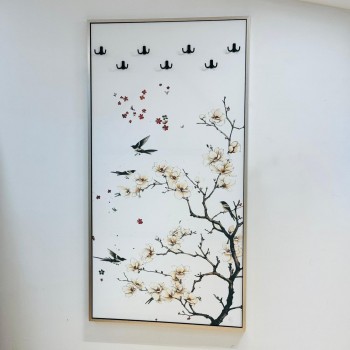 لوحة  قماش جدارية مدمجة مع علاق ملابس | مقاس 100 × 190 سم