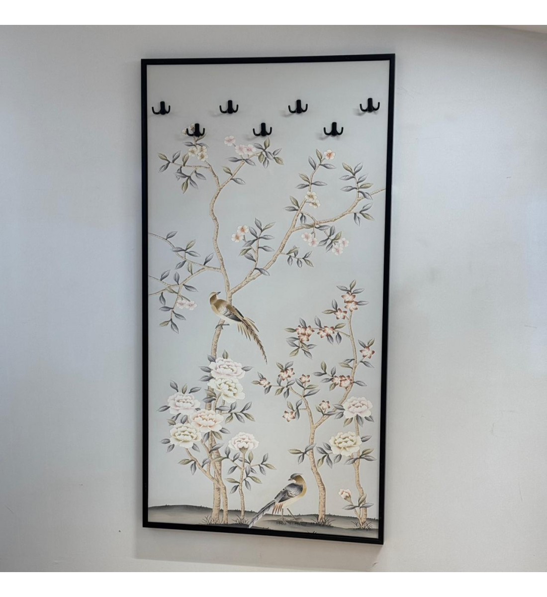 لوحة  قماش جدارية مدمجة مع علاق ملابس | مقاس 100× 190 سم