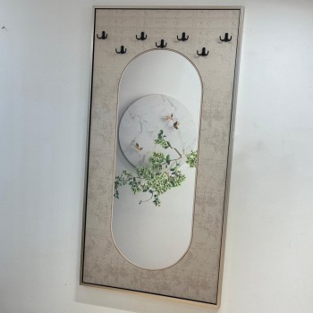 لوحة  قماش جدارية مدمجة مع علاق ملابس | مقاس 100× 190 سم