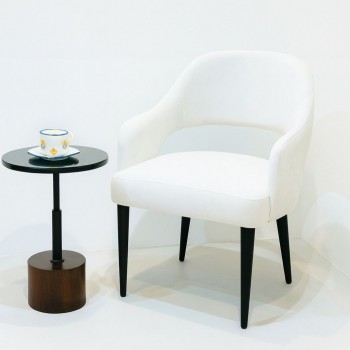 كرسي عصري أنيق بتصميم مميز يجمع بين البساطة والفخامة. (منتج تفصيل )	