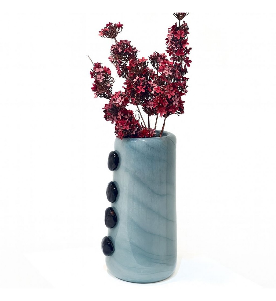 مزهرية زجاجية فاخرة باللون الأزرق السماوي المائل للرمادي مع لمسات زخرفية جانبية34×14×14سم 