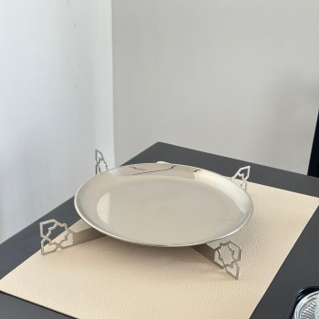 صحن تقديم معدني فاخر بتصميم فاخر  26×26×3سم 