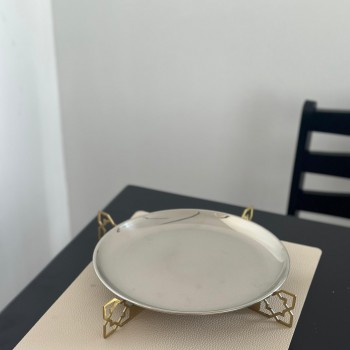 صحن تقديم معدني فاخر بتصميم فاخر  26×26×3سم 