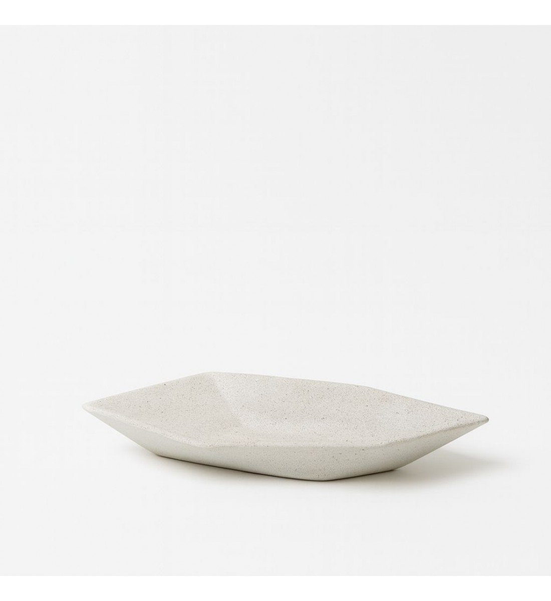 صحن ديكوري حجري الشكل بتصميم هندسي عصري23×14×4سم صحن ديكوري حجري الشكل بتصميم هندسي عصري23×14×4سم