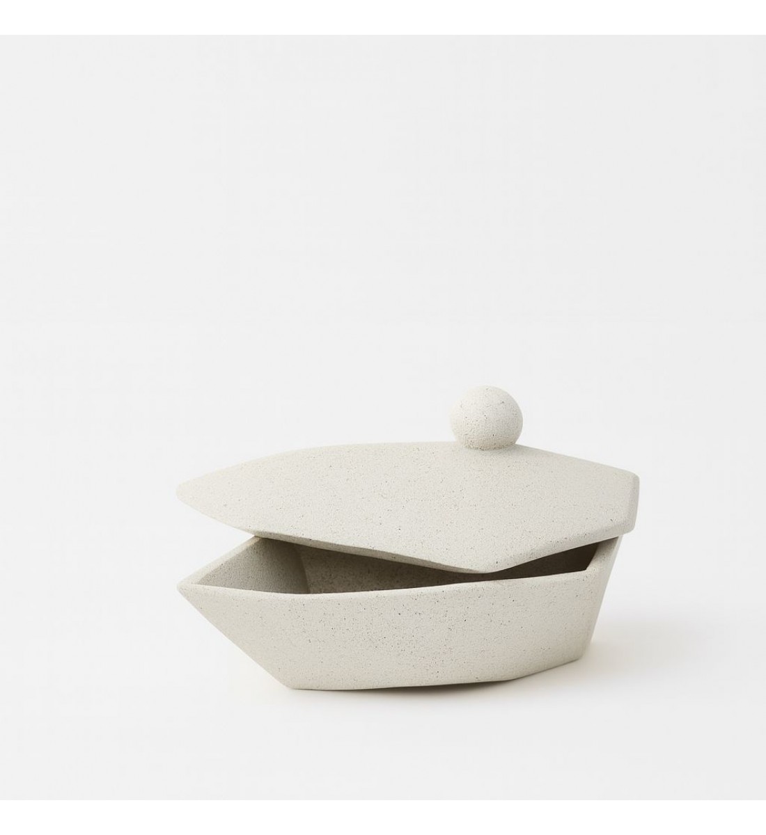 علبة ديكورية بغطاء مصنوعة من خامة حجرية فاخرة 24×8×16سم 