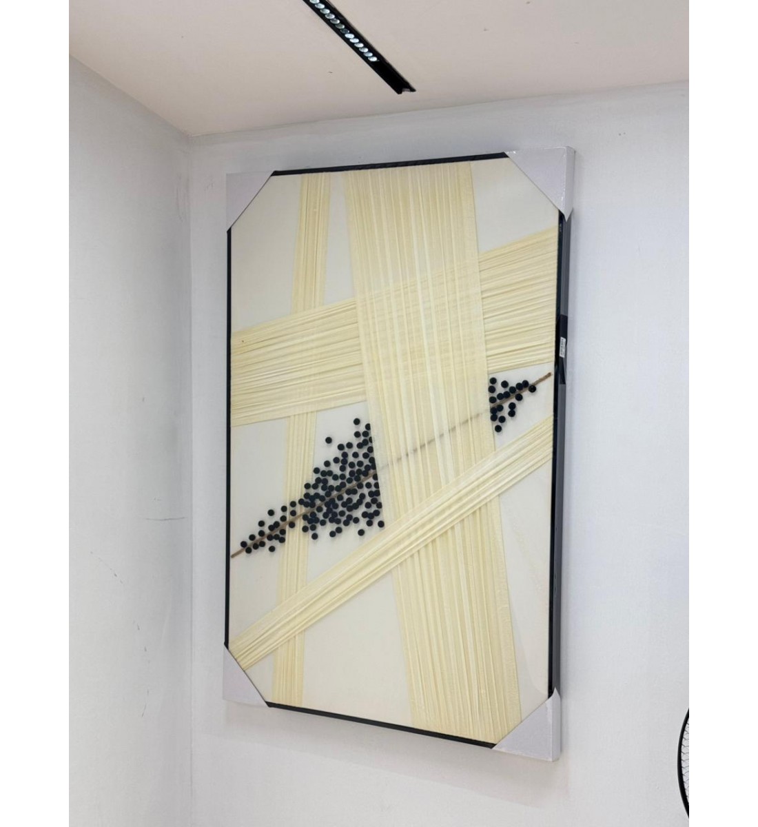 لوحه زينة حائط ديكور جبسية اطار اسود 120×80سم 