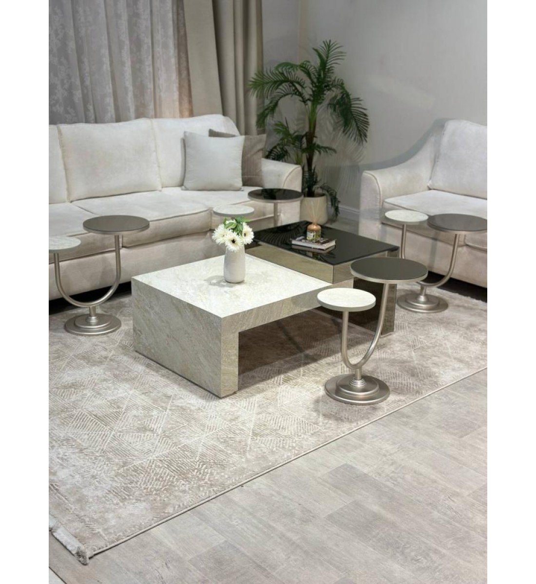 طقم طاولات 5قطع سطح بديل الرخام وسطح زجاج دورين (منتج تفصيل ) طقم طاولات 5قطع سطح بديل الرخام وسطح زجاج دورين (منتج تفصيل )