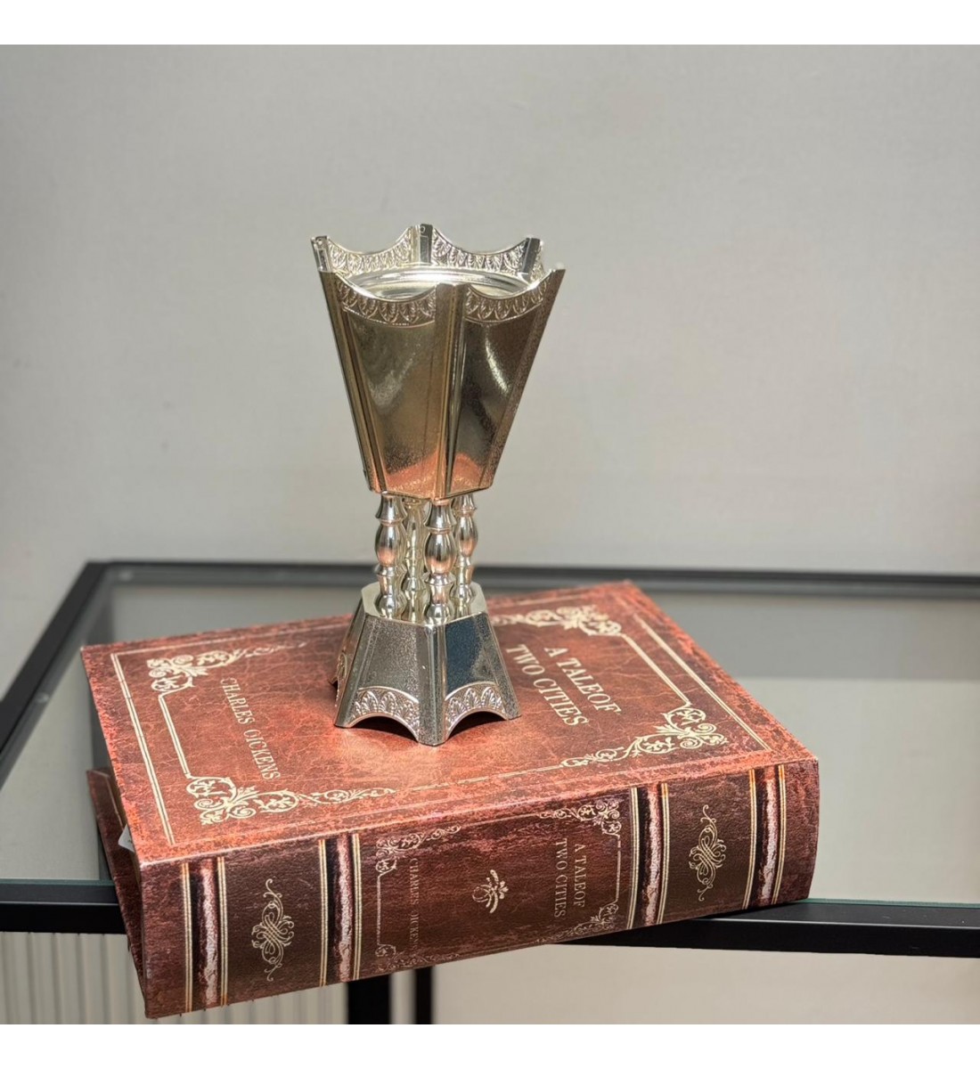 مبخره معدنية بتصميم فاخر يجمع بين اللمسات التراثيه والاناقة 22×10×10سم