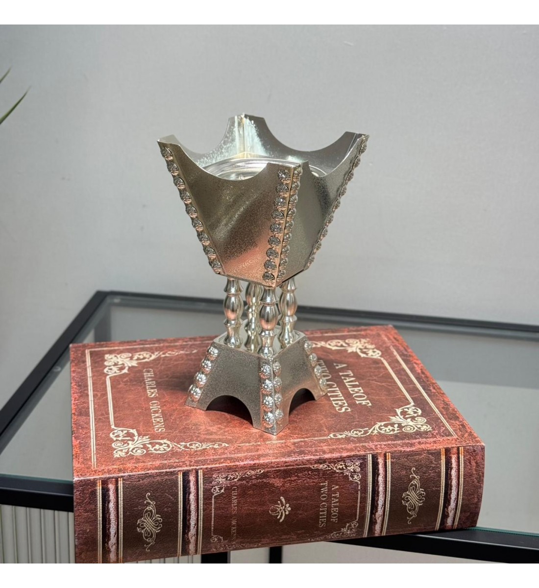 مبخره معدنية بتصميم فاخر يجمع بين اللمسات التراثيه والاناقة 21×10×10سم