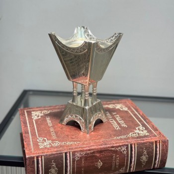 مبخره معدنية بتصميم فاخر يجمع بين اللمسات التراثيه والاناقة 21×10×10سم