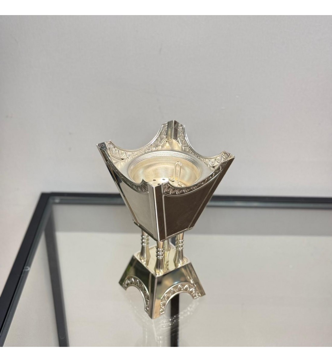 مبخره معدنية بتصميم فاخر يجمع بين اللمسات التراثيه والاناقة 21×10×10سم