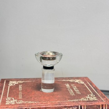 Incense burner with a modern and elegant design, made of luxurious metal and transparent materials in silver color, 11 x 7 x 7 cm