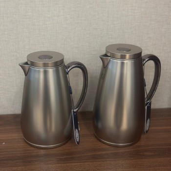 طقم ترمس بتصميم عصري فاخر 2قطع 