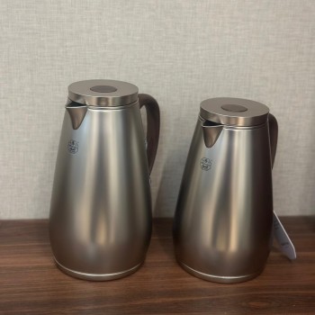 طقم ترمس بتصميم عصري فاخر 2قطع 