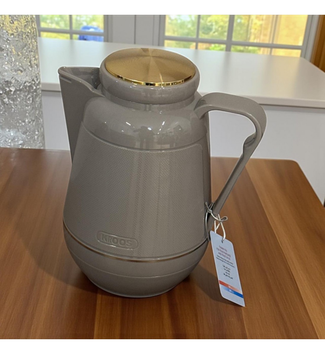 ترمس فاخر بلون رمادي أنيق مزوّد بمقبض بتصميم 0.50لتر ترمس فاخر بلون رمادي أنيق مزوّد بمقبض بتصميم 0.50لتر