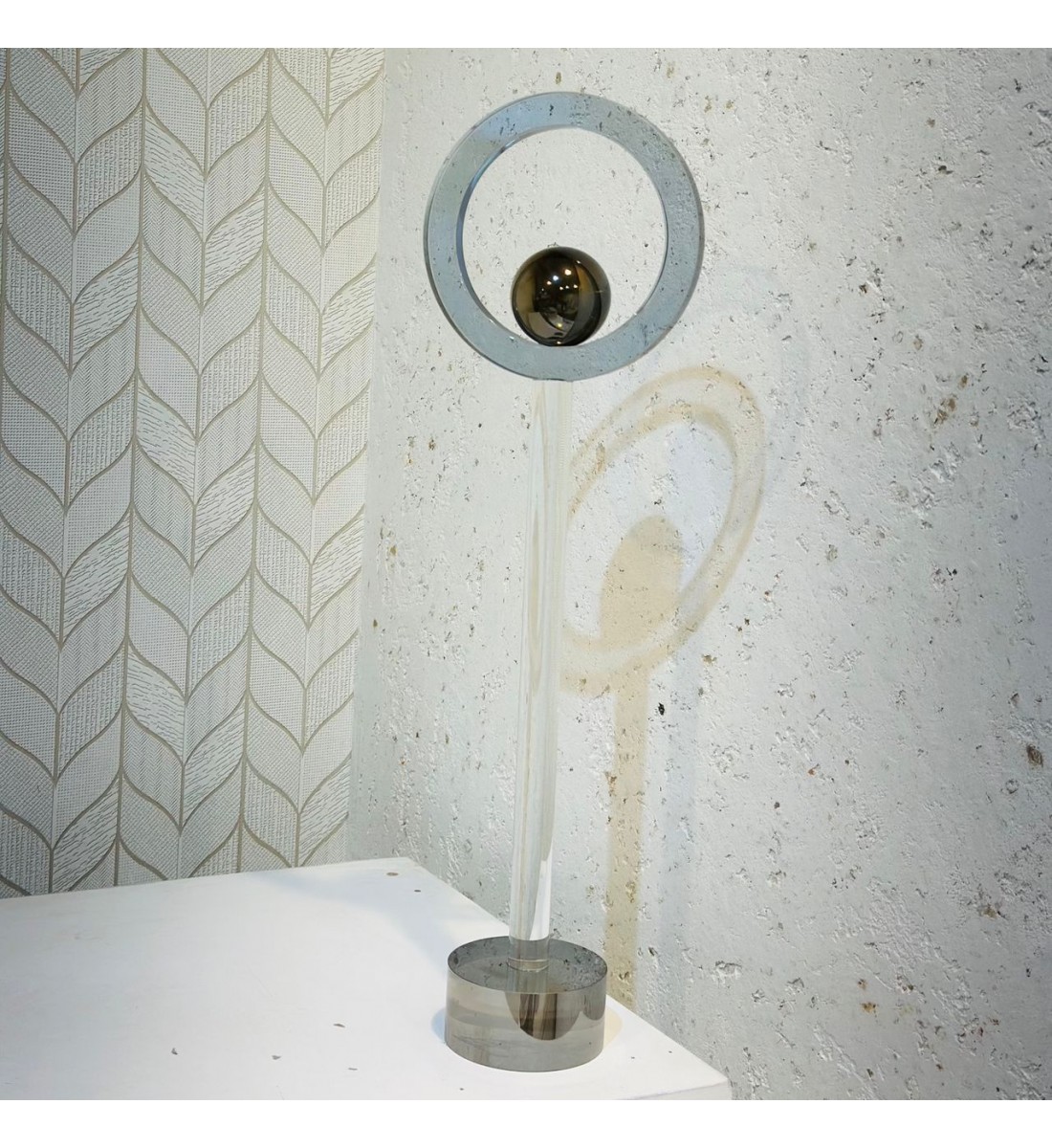 قطعة ديكور فاخرة تجمع بين الطابع الكلاسيكي والتصميم العصري47×8×8سم