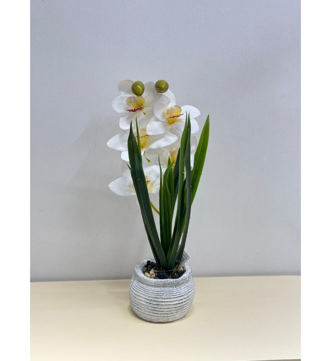 نبتة ورد صناعي بوعاء42سم نبتة ورد صناعي بوعاء42سم