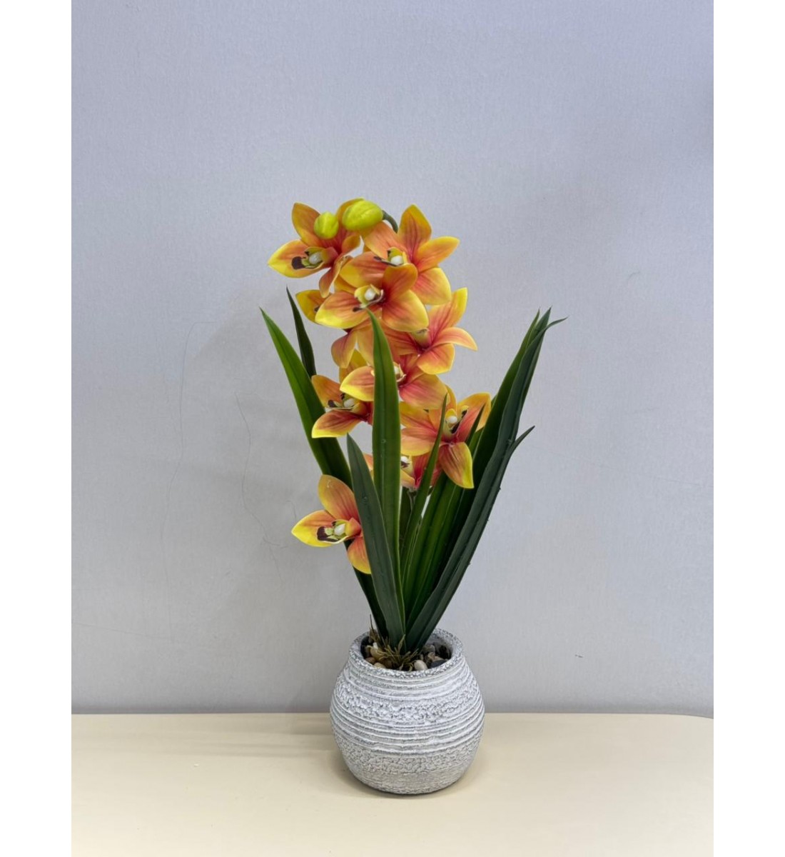 نبتة ورد صناعي بوعاء45سم نبتة ورد صناعي بوعاء45سم