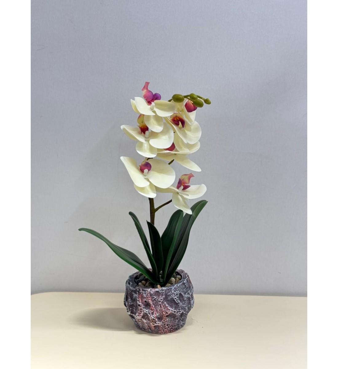 نبتة ورد  صناعي بوعاء42سم 