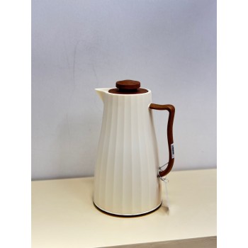 1 liter tea thermos with a distinctive design and a wooden handle