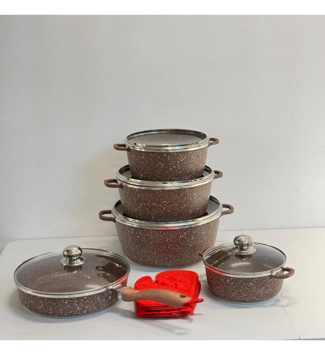 طقم قدور جرانيت بني غامق 12قطع طقم قدور جرانيت بني غامق 12قطع