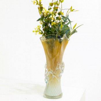 فازة زجاجية أنيقة بتصميم فريد، تجمع بين البساطة والفخامة31×10×10سم